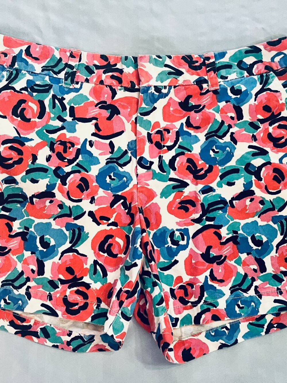 Tommy Hilfiger Women's Floral Print Multicolor Shorts- Size 10